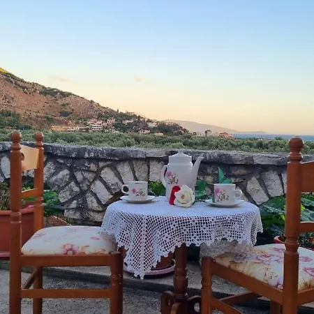 House Farm Casa vacanze Qeparo