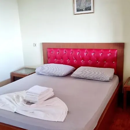 House Farm Casa vacanze Qeparo